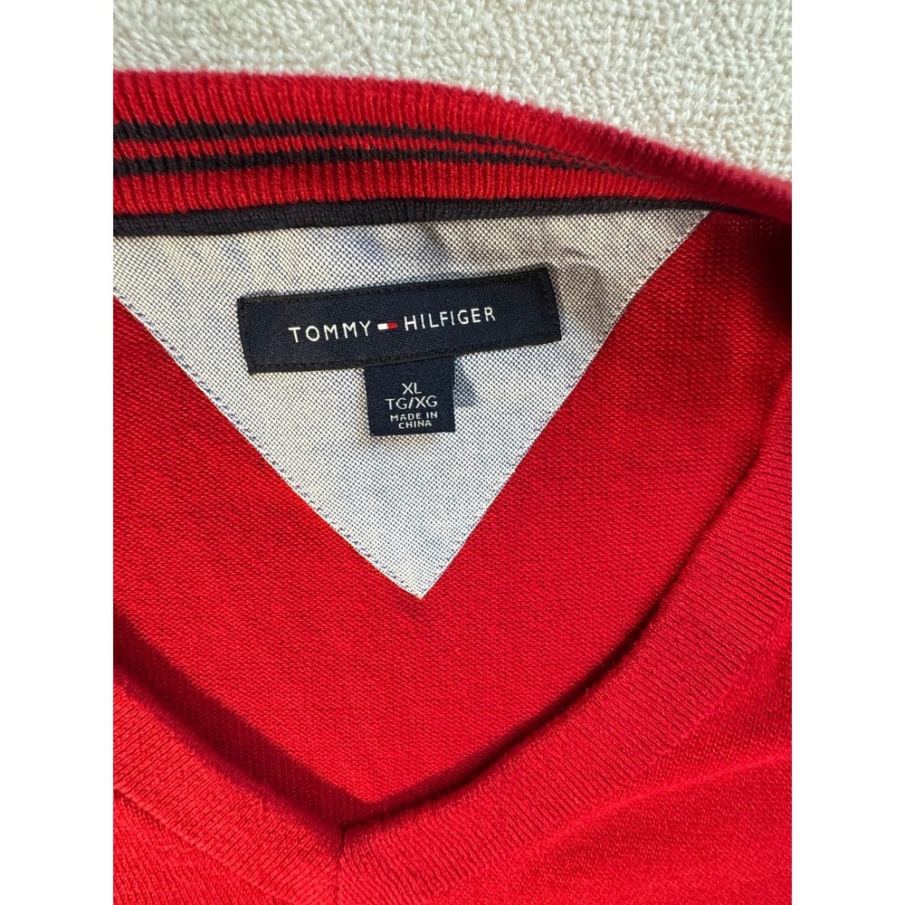 Tommy Hilfiger Mens Red V-Neck Cotton Knit Sweater XL Logo Long Sleeve 0061